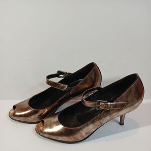 Donald J Pliner Women's Leather Metalic \Pumps/Shoes/Heel 2.75" Size 7.5"